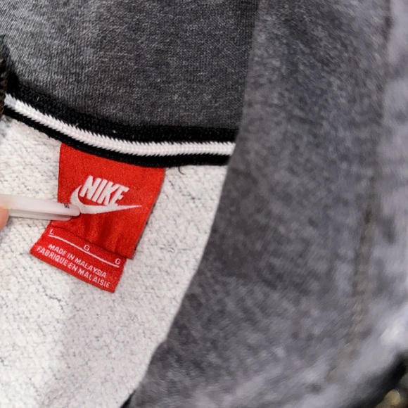 NIKE GREY ZIP UP HOODIE CHARCOAL - Picture 4 of 5